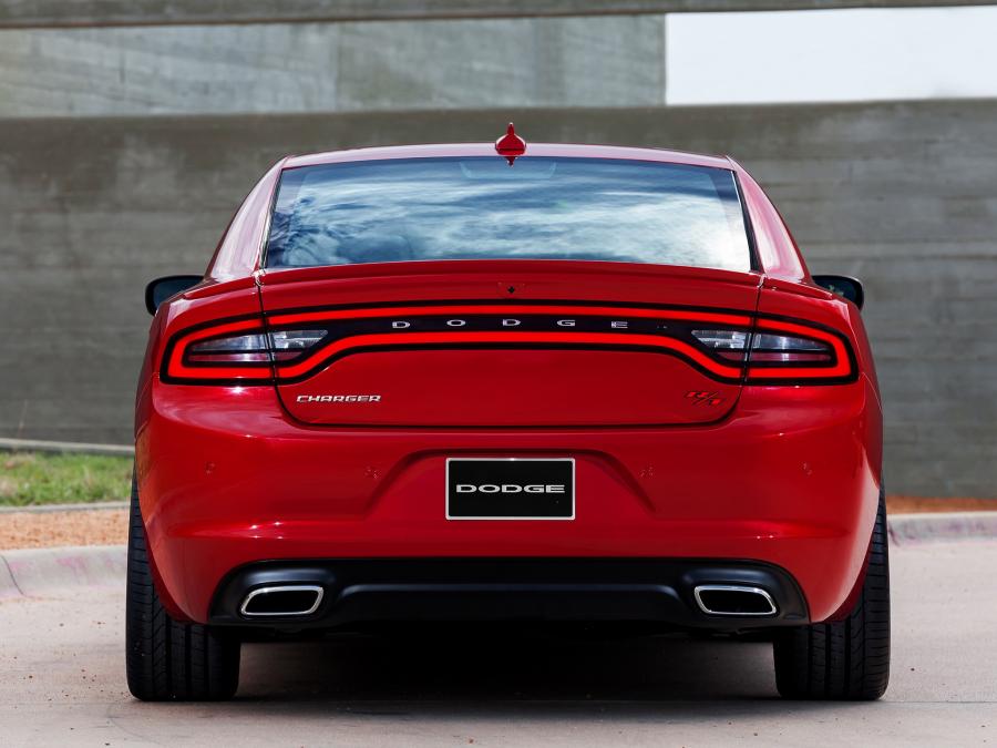  Dodge Charger R/T 2015 года  (фото 17 из 61)